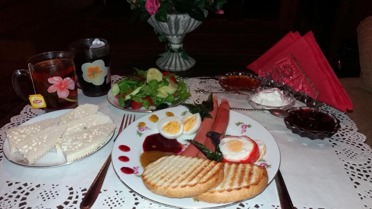 Guest House T&N Kutaisi Dış mekan fotoğraf