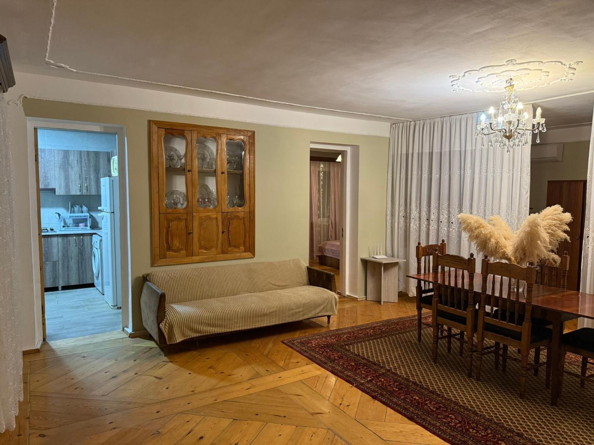 Guest House T&N Kutaisi Dış mekan fotoğraf