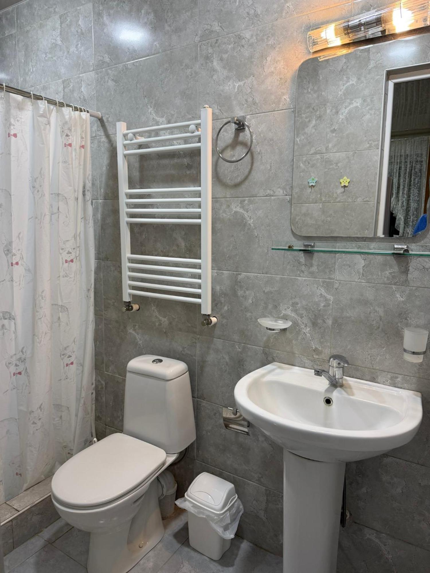 Guest House T&N Kutaisi Dış mekan fotoğraf