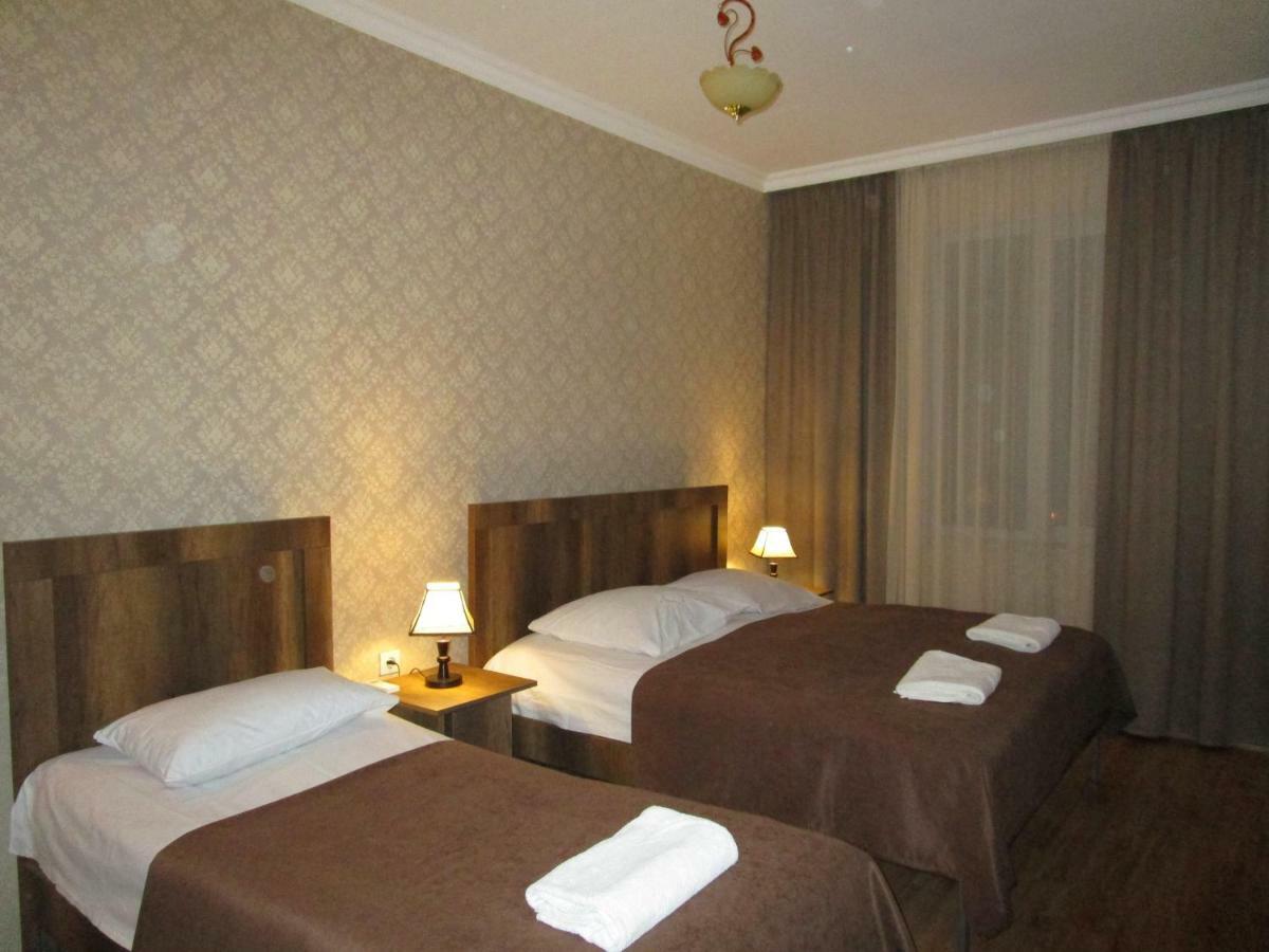 Guest House T&N Kutaisi Dış mekan fotoğraf