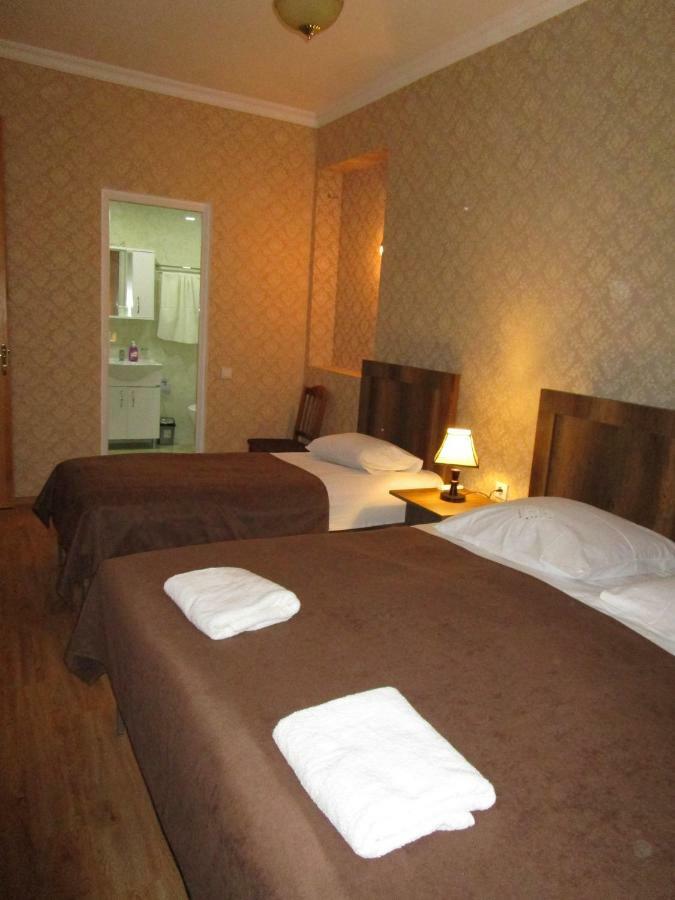 Guest House T&N Kutaisi Dış mekan fotoğraf
