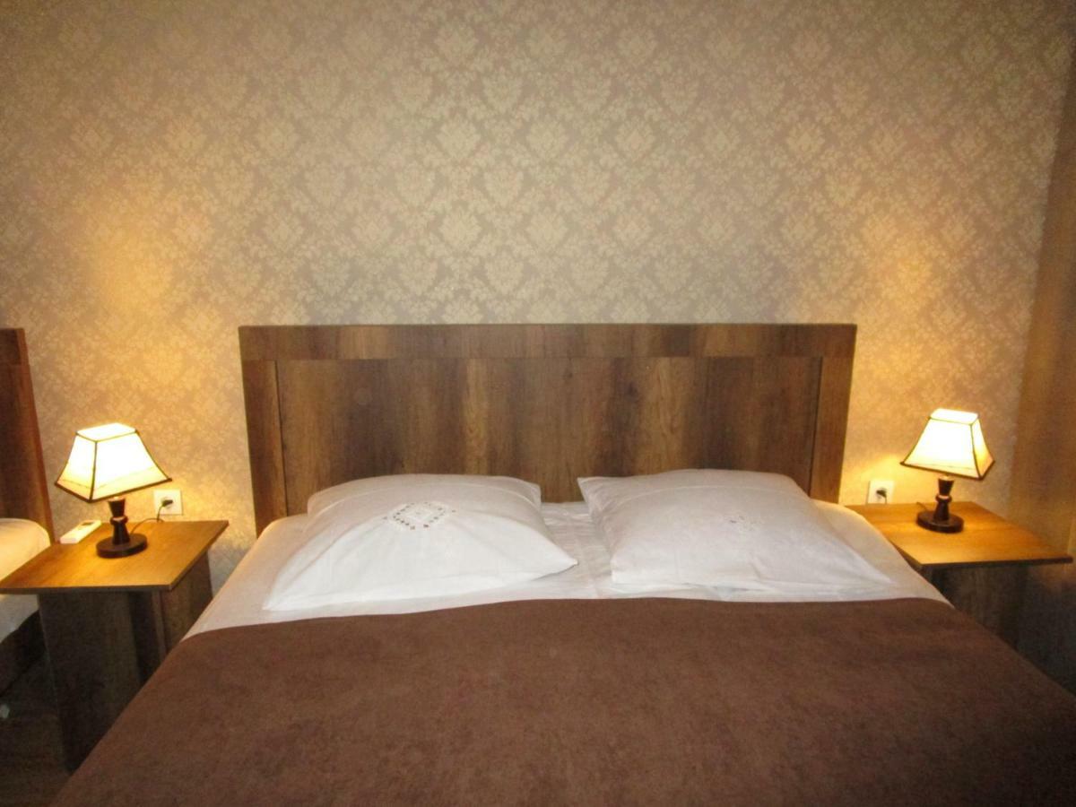 Guest House T&N Kutaisi Dış mekan fotoğraf