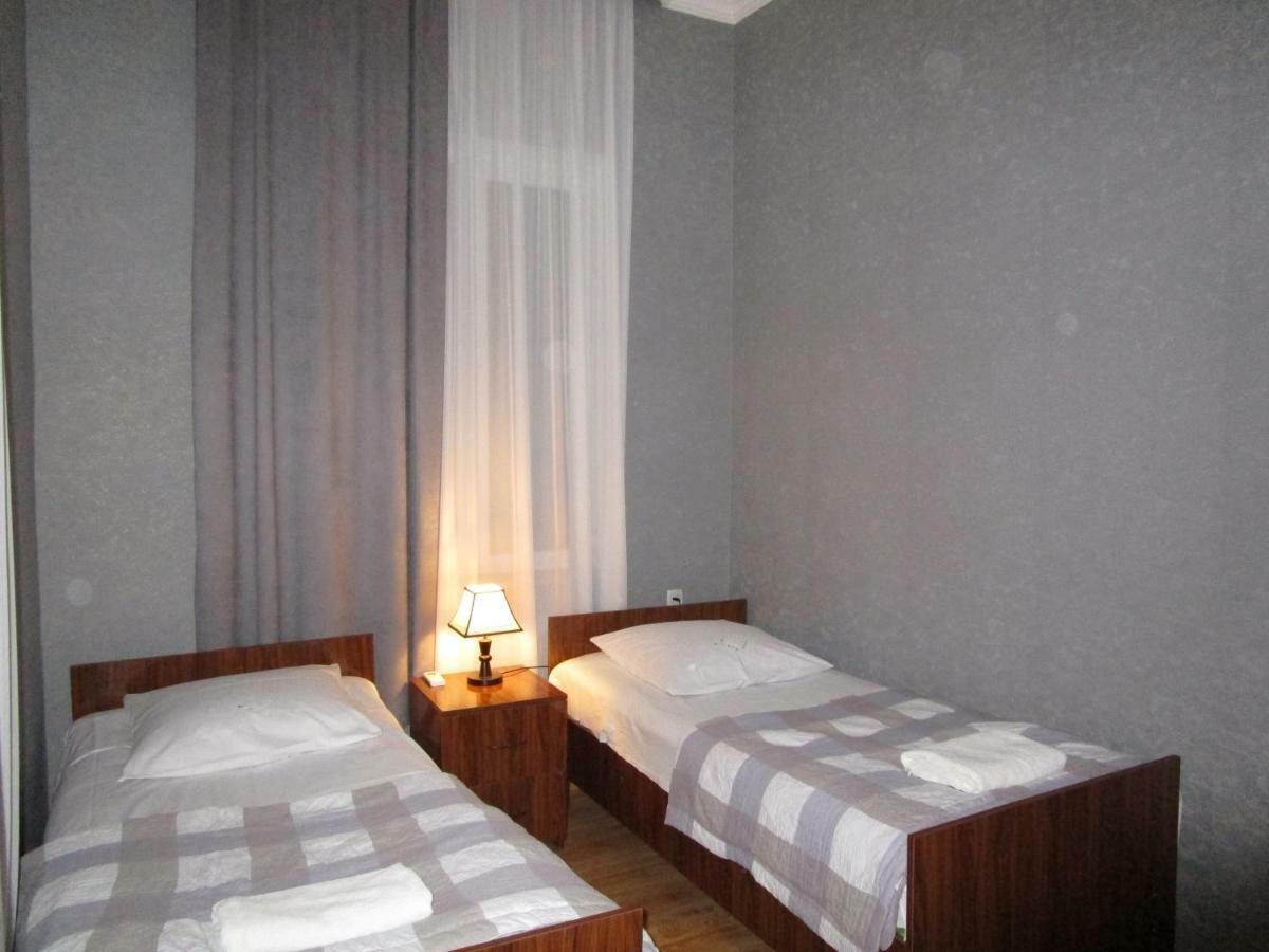 Guest House T&N Kutaisi Dış mekan fotoğraf